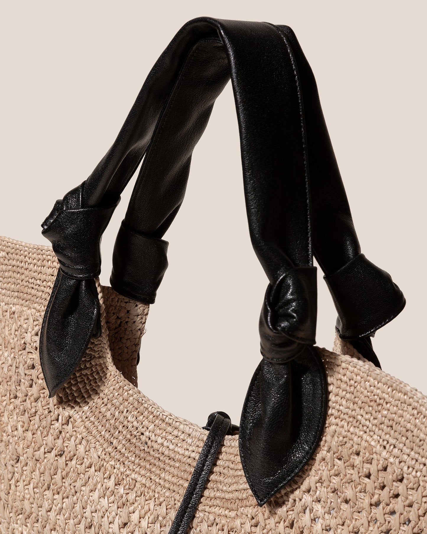 Hereu FONOL - Crocheted Raffia Basket