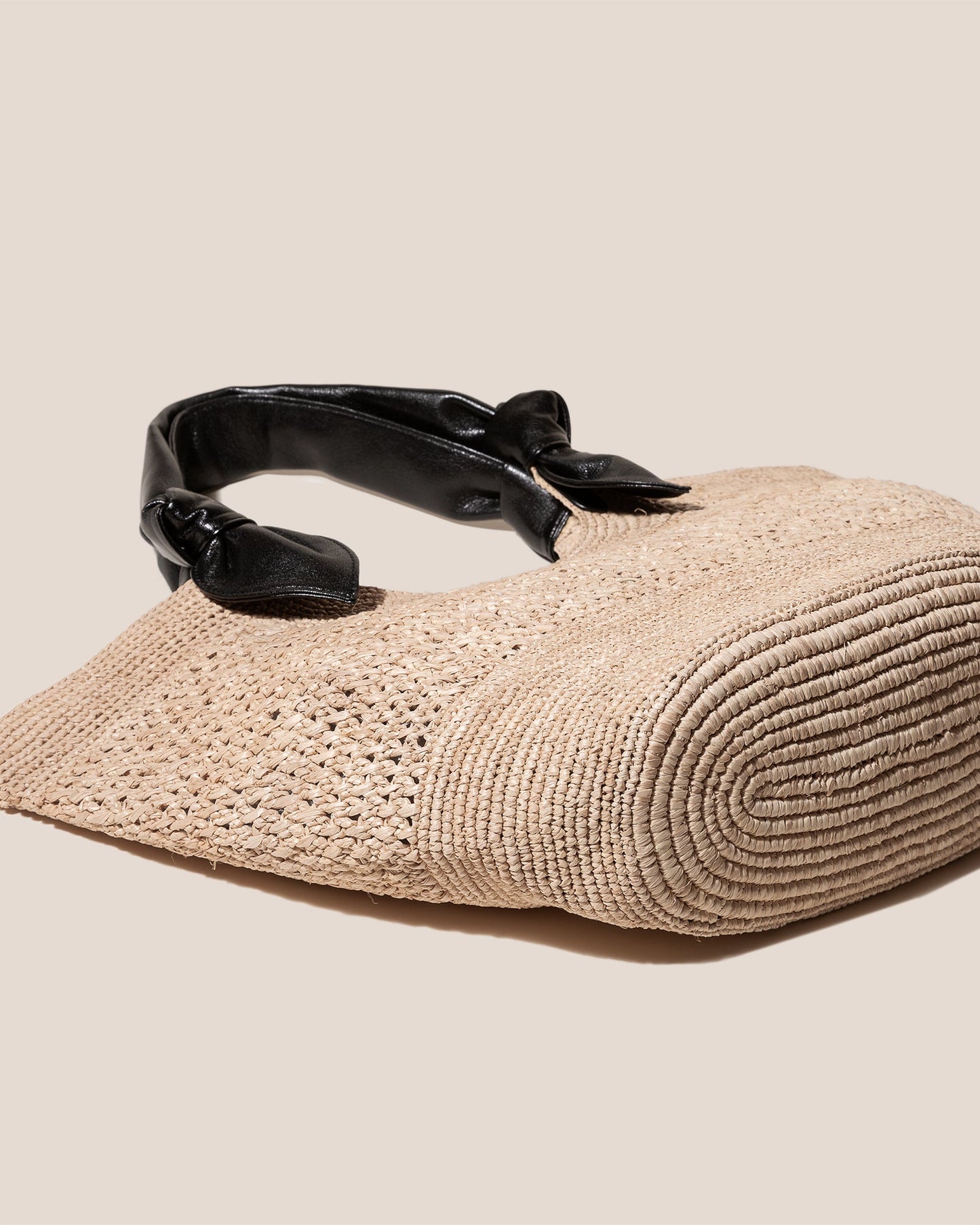 Hereu FONOL - Crocheted Raffia Basket