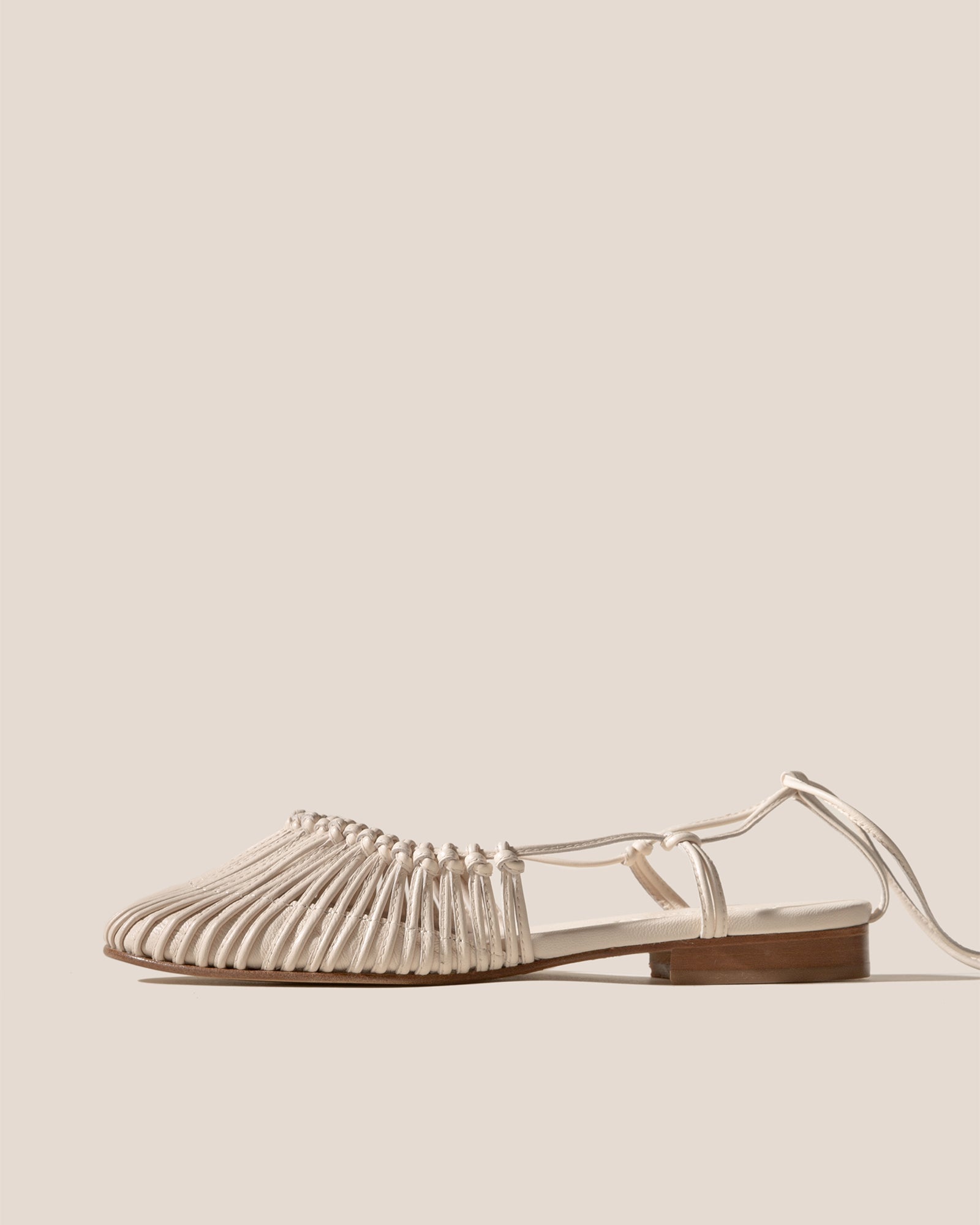 Hereu MANTERA - Round-Toe Knotted Sandal