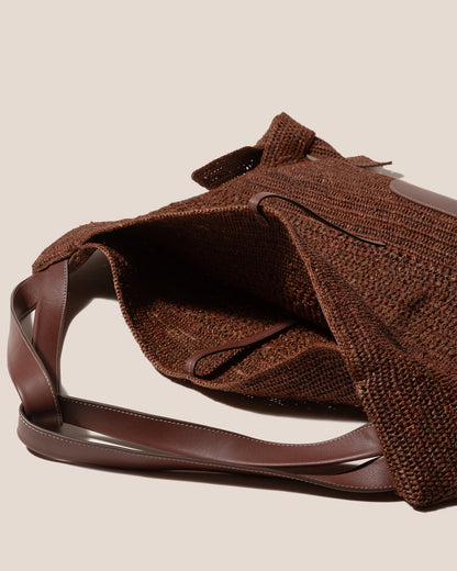 Hereu CADOR - Slouchy Crocheted Raffia Shoulder Bag
