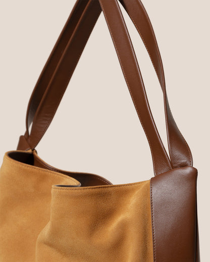 Hereu CADOR SUEDE - Slouchy Shoulder Bag