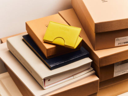 Hereu RODONA - Foldable Leather Card Holder